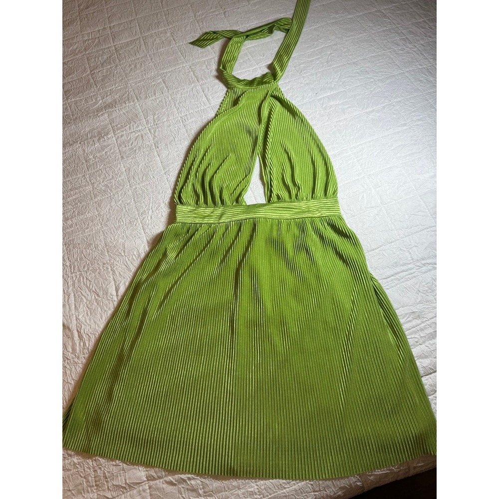 Sincerely Jules Lime Green Pleated Halter Mini Dress Keyhole Cutout Size Medium